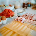 Theresienhof * לדניצן