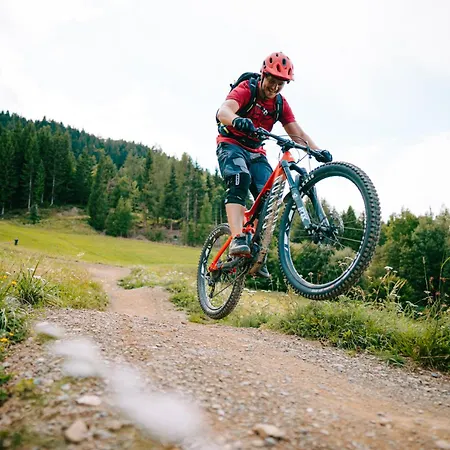 Theresienhof Apartmán *